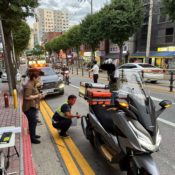 구리시가 11월 26일 이륜차 불법행위 집중 단속에 나선다.